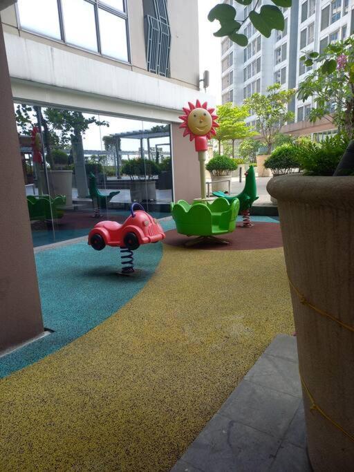 The Mansion Kemayoran, Lovely 3 Bed Apartment. Jakarta